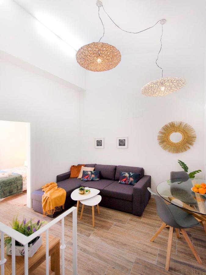Apartamento De Diseno En Casco Antiguo アルテア エクステリア 写真