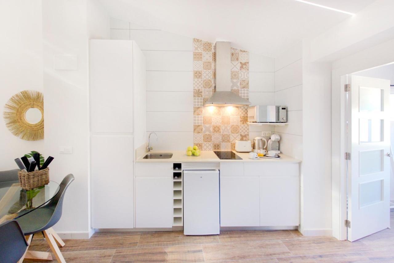 Apartamento De Diseno En Casco Antiguo アルテア エクステリア 写真