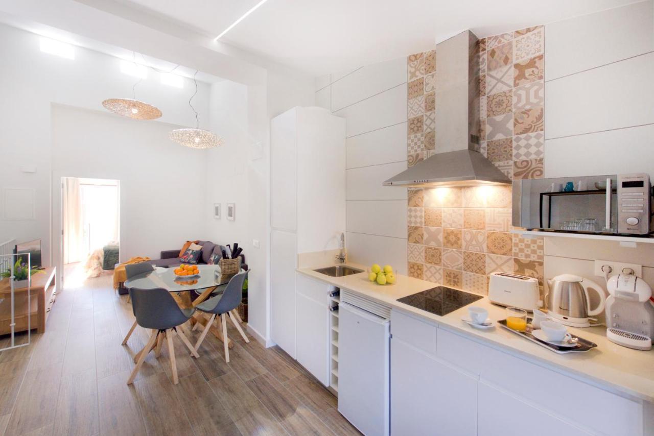 Apartamento De Diseno En Casco Antiguo アルテア エクステリア 写真